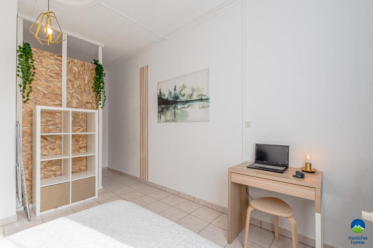 3 Appts - 3 A 7 Lits - Parfait 6 A 10 Pers - Max 26 Pers - 1 Immeuble - Convivialite, Rentabilite ------ English - 3 Apts - 3 To 7 Beds - Ideal For 6 To 10 Guests - Up To 26 - Same Building - Friendly, Flexible Hettange-Grande Exterior foto