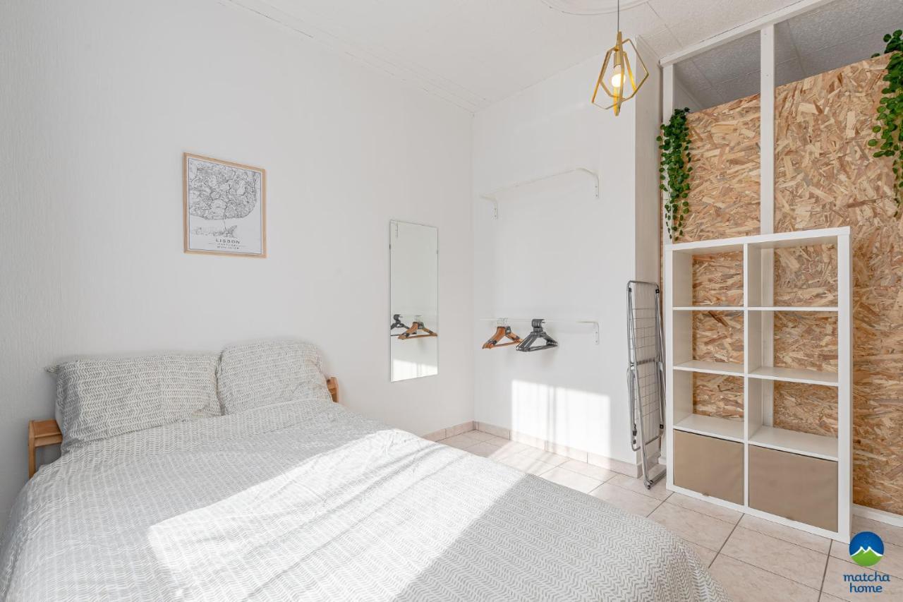 3 Appts - 3 A 7 Lits - Parfait 6 A 10 Pers - Max 26 Pers - 1 Immeuble - Convivialite, Rentabilite ------ English - 3 Apts - 3 To 7 Beds - Ideal For 6 To 10 Guests - Up To 26 - Same Building - Friendly, Flexible Hettange-Grande Exterior foto