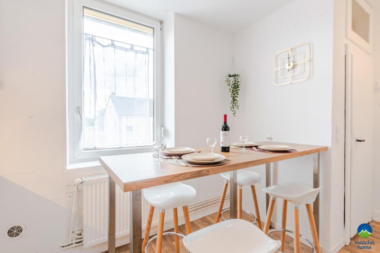 3 Appts - 3 A 7 Lits - Parfait 6 A 10 Pers - Max 26 Pers - 1 Immeuble - Convivialite, Rentabilite ------ English - 3 Apts - 3 To 7 Beds - Ideal For 6 To 10 Guests - Up To 26 - Same Building - Friendly, Flexible Hettange-Grande Exterior foto
