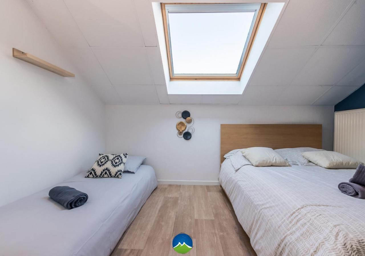 3 Appts - 3 A 7 Lits - Parfait 6 A 10 Pers - Max 26 Pers - 1 Immeuble - Convivialite, Rentabilite ------ English - 3 Apts - 3 To 7 Beds - Ideal For 6 To 10 Guests - Up To 26 - Same Building - Friendly, Flexible Hettange-Grande Exterior foto