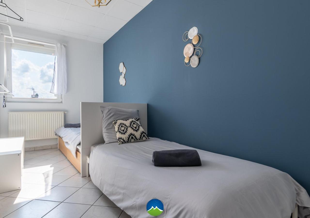 3 Appts - 3 A 7 Lits - Parfait 6 A 10 Pers - Max 26 Pers - 1 Immeuble - Convivialite, Rentabilite ------ English - 3 Apts - 3 To 7 Beds - Ideal For 6 To 10 Guests - Up To 26 - Same Building - Friendly, Flexible Hettange-Grande Exterior foto