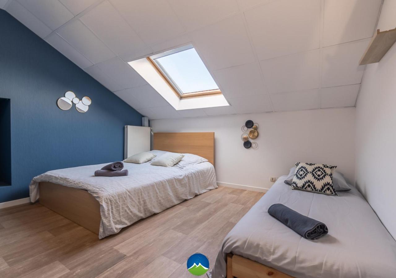 3 Appts - 3 A 7 Lits - Parfait 6 A 10 Pers - Max 26 Pers - 1 Immeuble - Convivialite, Rentabilite ------ English - 3 Apts - 3 To 7 Beds - Ideal For 6 To 10 Guests - Up To 26 - Same Building - Friendly, Flexible Hettange-Grande Exterior foto