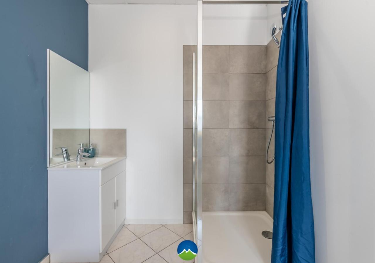 3 Appts - 3 A 7 Lits - Parfait 6 A 10 Pers - Max 26 Pers - 1 Immeuble - Convivialite, Rentabilite ------ English - 3 Apts - 3 To 7 Beds - Ideal For 6 To 10 Guests - Up To 26 - Same Building - Friendly, Flexible Hettange-Grande Exterior foto
