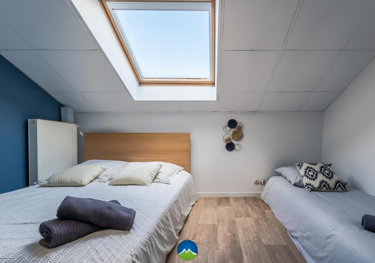 3 Appts - 3 A 7 Lits - Parfait 6 A 10 Pers - Max 26 Pers - 1 Immeuble - Convivialite, Rentabilite ------ English - 3 Apts - 3 To 7 Beds - Ideal For 6 To 10 Guests - Up To 26 - Same Building - Friendly, Flexible Hettange-Grande Exterior foto